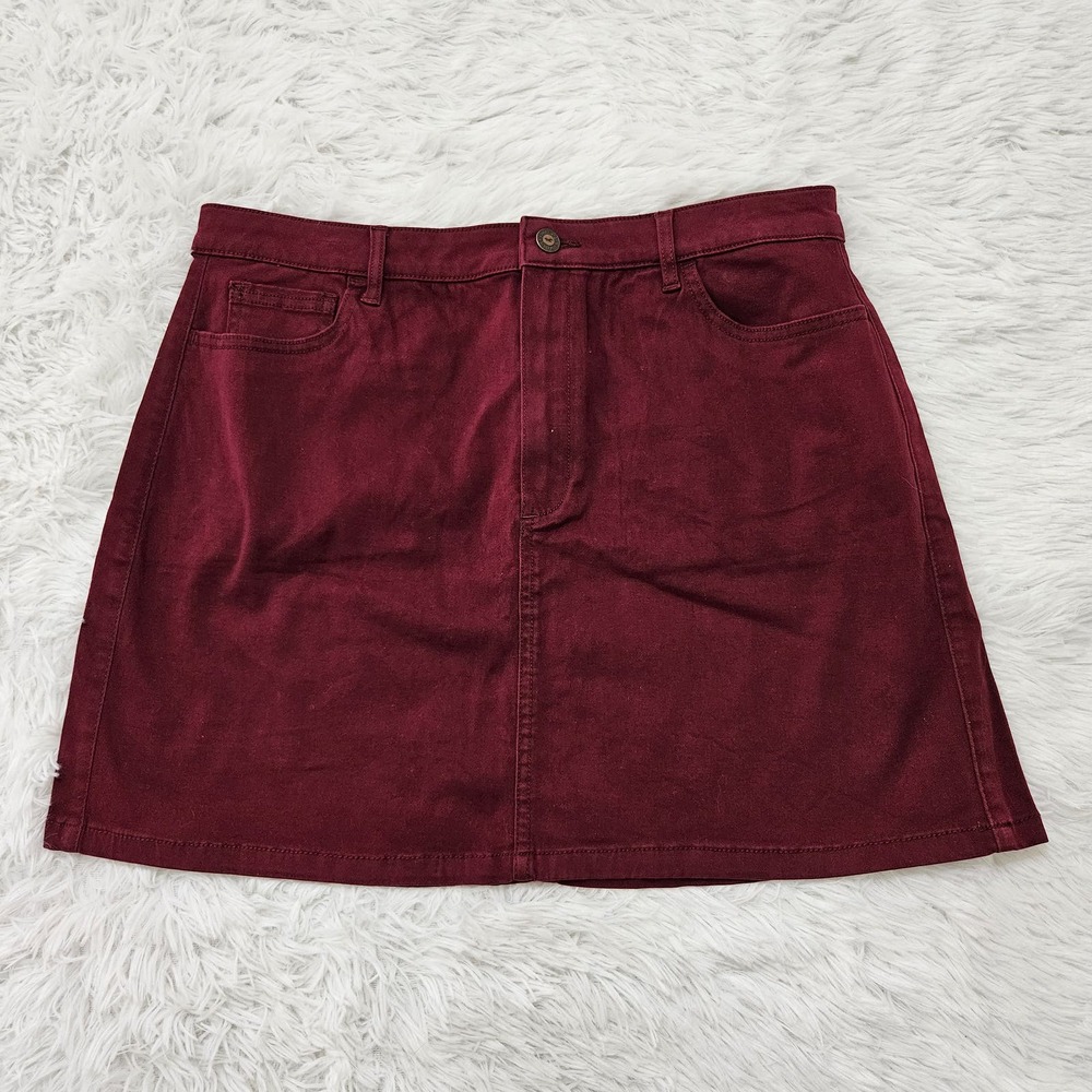 NWT Hollister Women Maroon Corduroy A-Line Mini Skirt Sz 13 Dark Academia Preppy